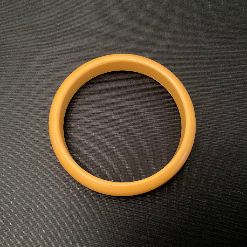 Bakelite Yellow/Gold Bangle Bracelet